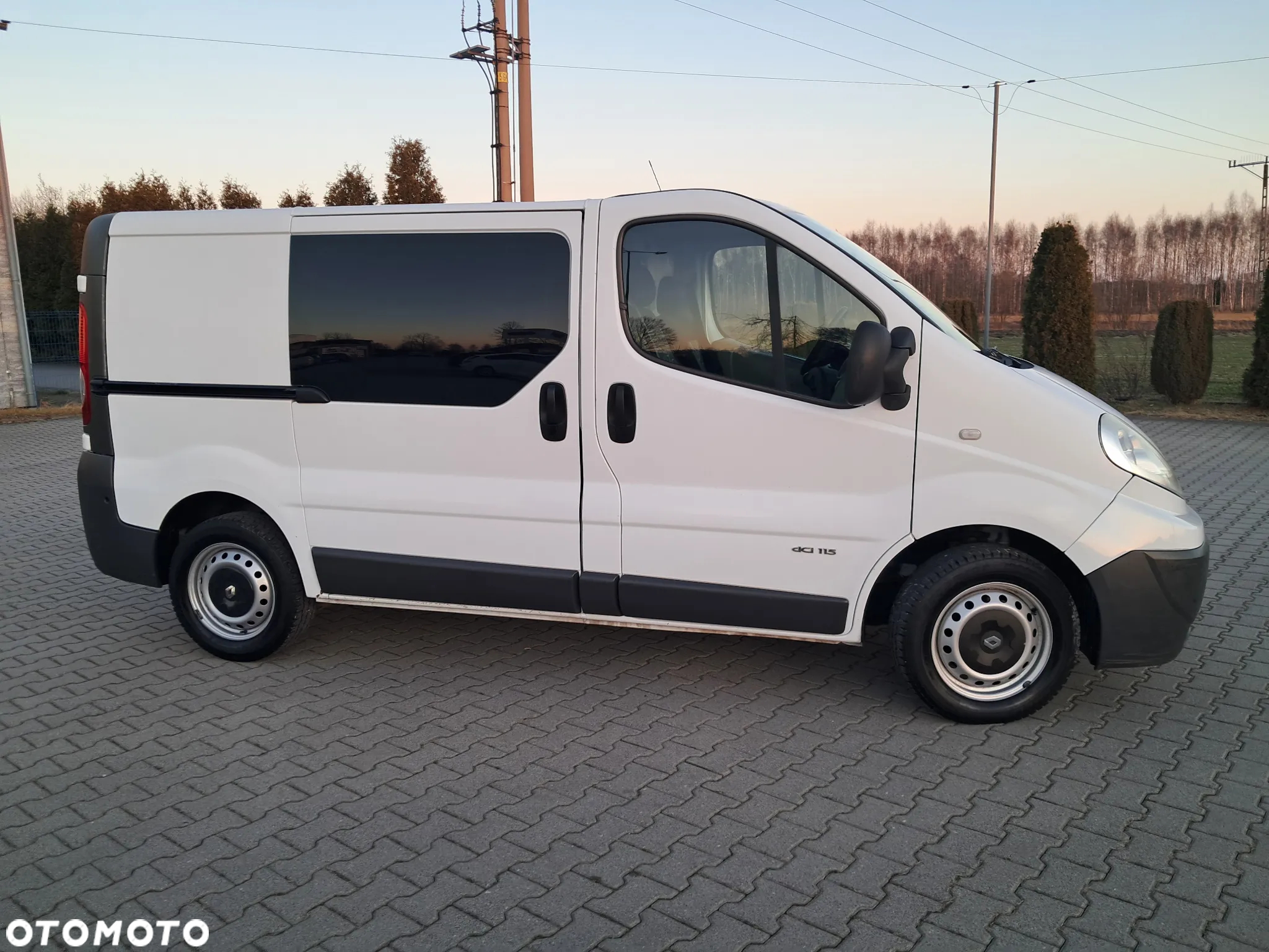 Renault TRAFIC - 4