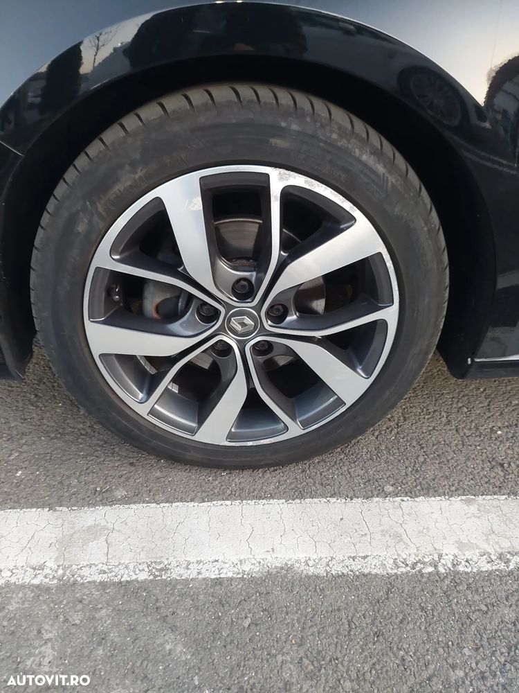 Renault Megane ENERGY dCi 110 Start & Stop Bose Edition - 32