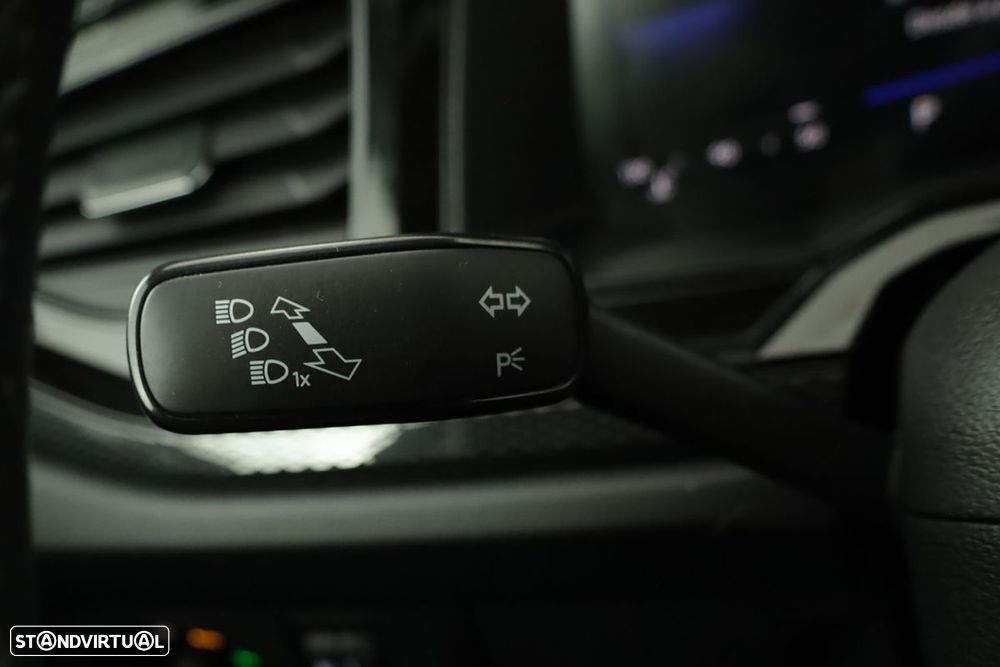 VW Taigo 1.0 TSI Urban DSG - 16