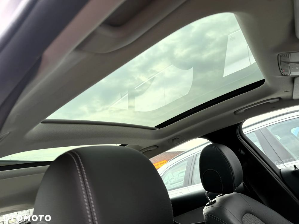 Mercedes-Benz Klasa C 220 d 4Matic 9G-TRONIC Avantgarde - 17