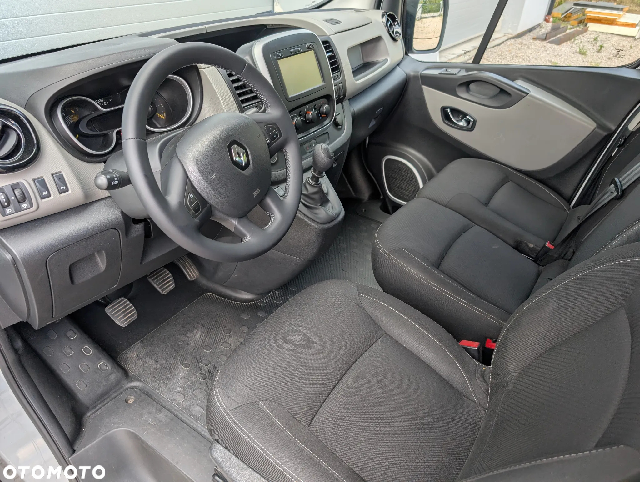 Renault Trafic - 10