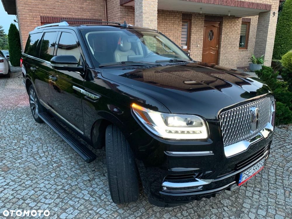 Lincoln Navigator - 2
