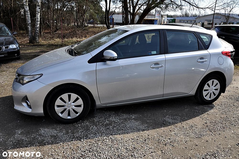 Toyota Auris 1.4 D-4D Luna - 7