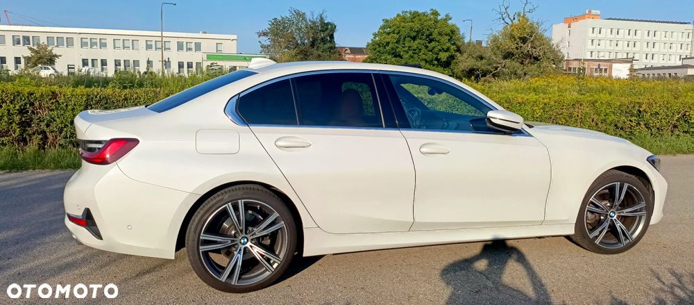 BMW Seria 3 320d Luxury Line sport - 6