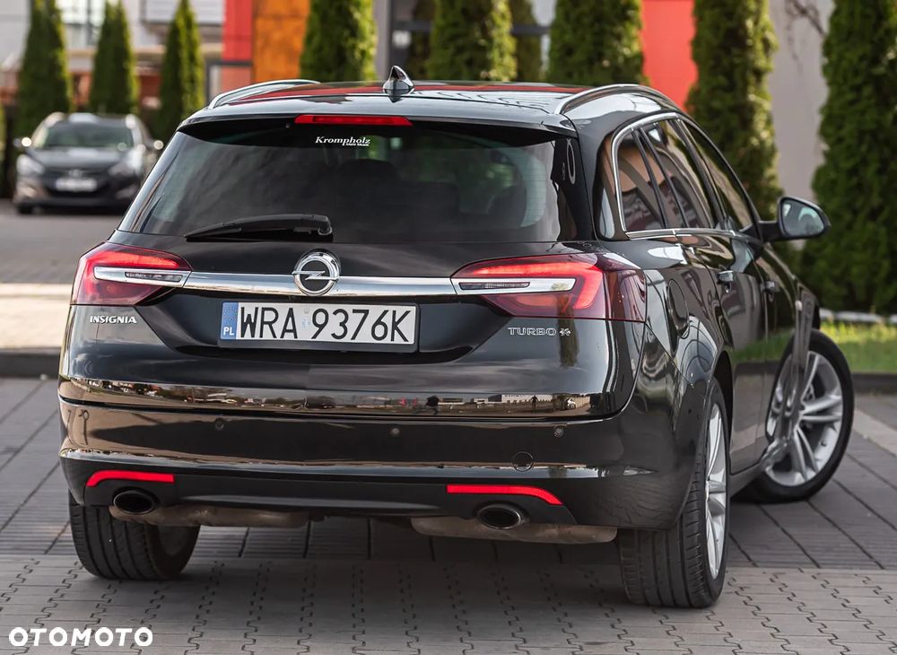 Opel Insignia 2.0 T Cosmo 4x4 EU6 - 3