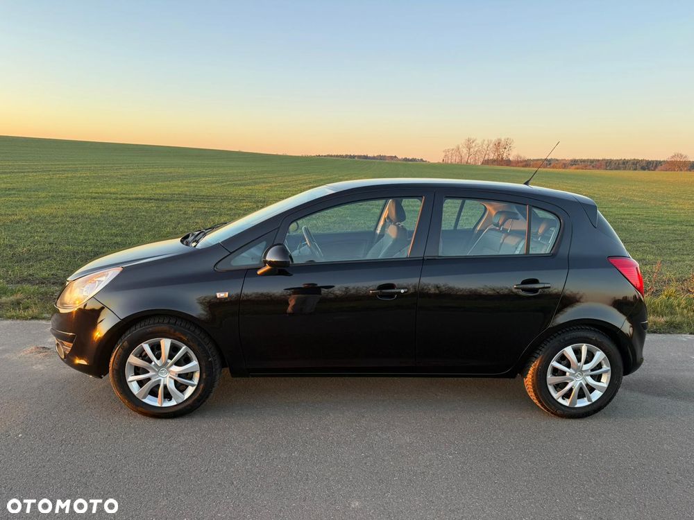 Opel Corsa 1.2 16V Selection 110 Jahre - 2