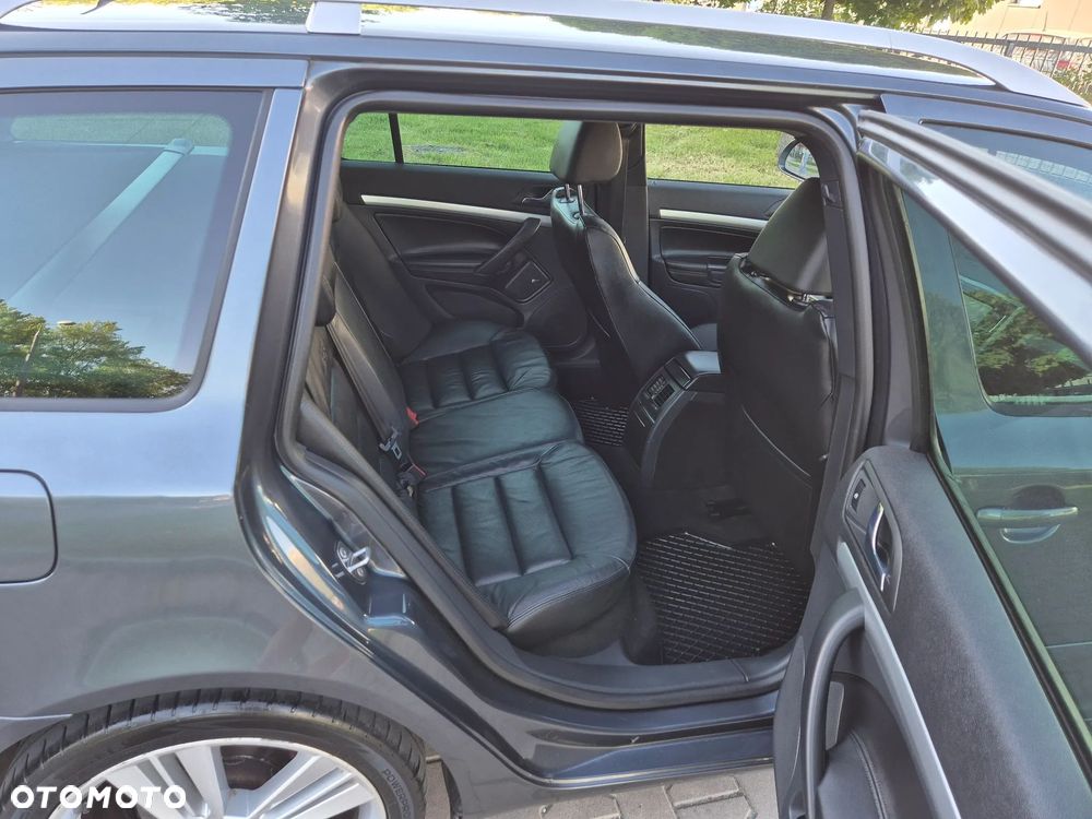 Skoda Octavia 2.0 TDI CR DPF DSG RS - 12