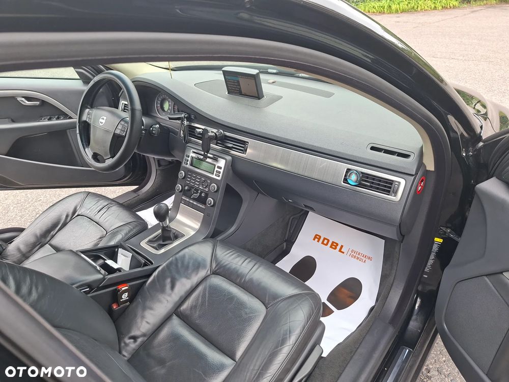 Volvo V70 2.0D Momentum - 8