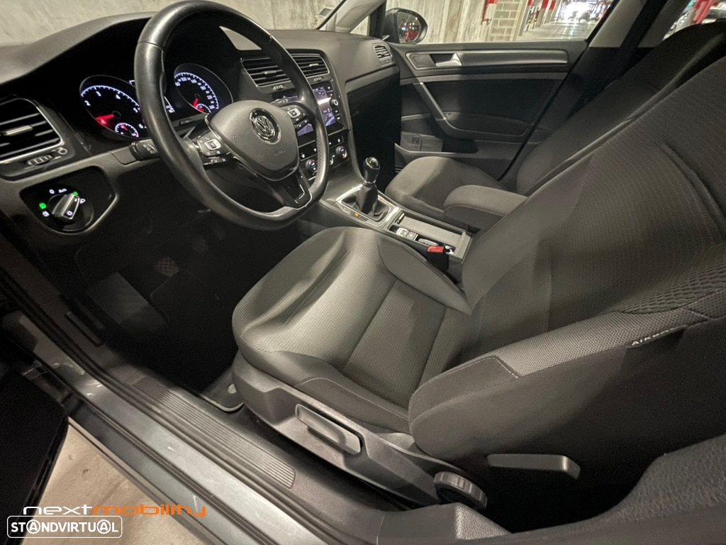 VW Golf Variant 1.6 TDi Confortline - 18