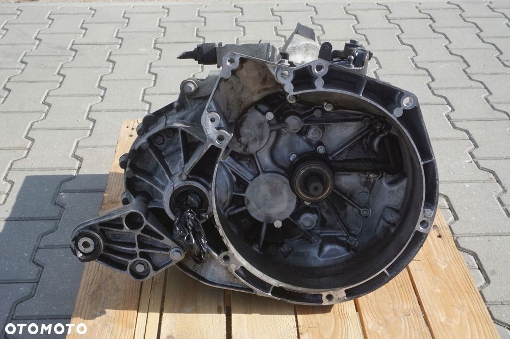 FORD FOCUS MK3 SKRZYNIA BIEGÓW 1.6TDCI AV6R-7002-KF - 1