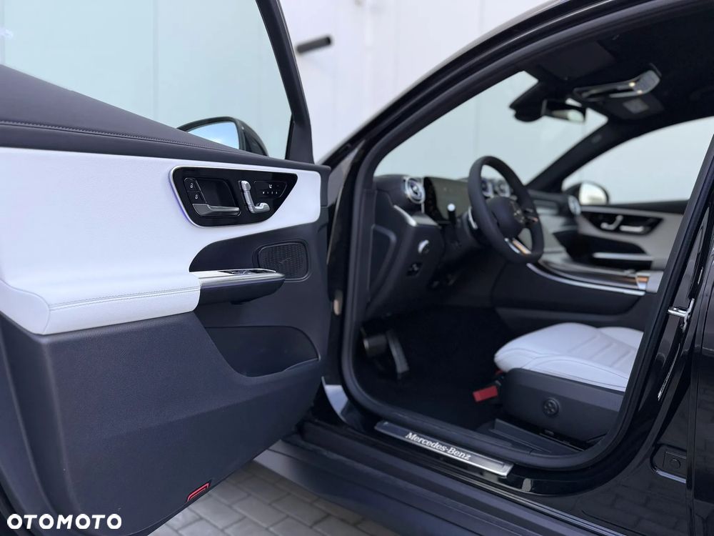 Mercedes-Benz GLC - 16