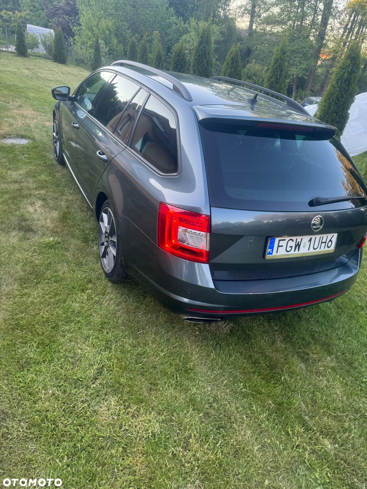 Skoda Octavia Combi 2.0 TDI RS - 2