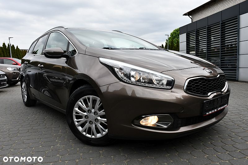 Kia Ceed 1.6 GDI Platinum Edition - 1