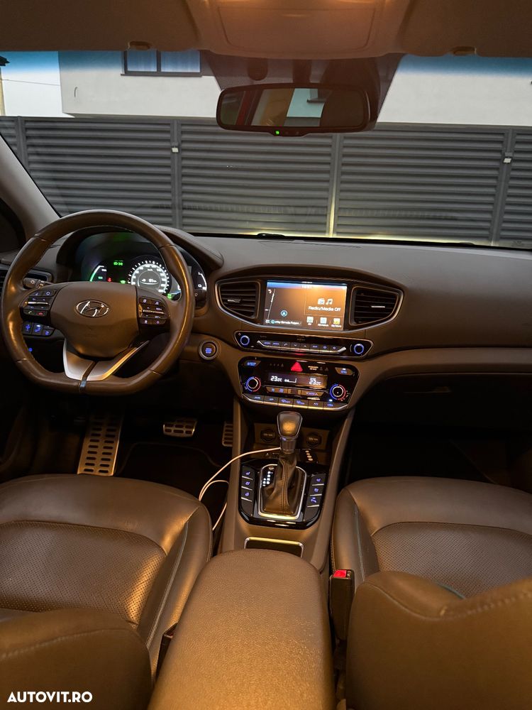 Hyundai IONIQ Hybrid 1.6 GDI Premium - 12