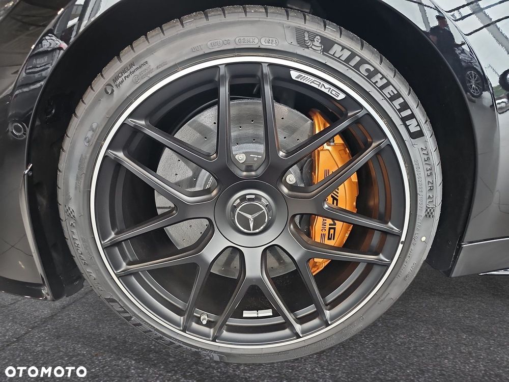 Mercedes-Benz AMG GT - 9