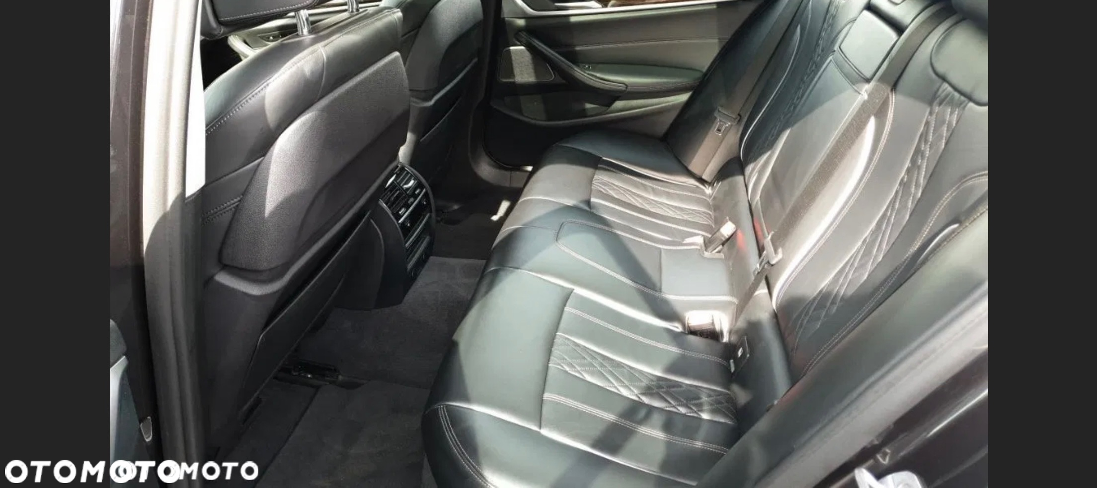 BMW Seria 5 530i xDrive Luxury Line - 13
