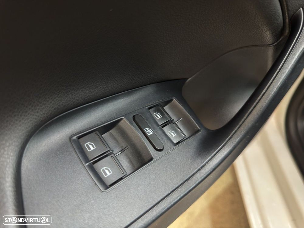 SEAT Ibiza 1.6 TDI FR - 18