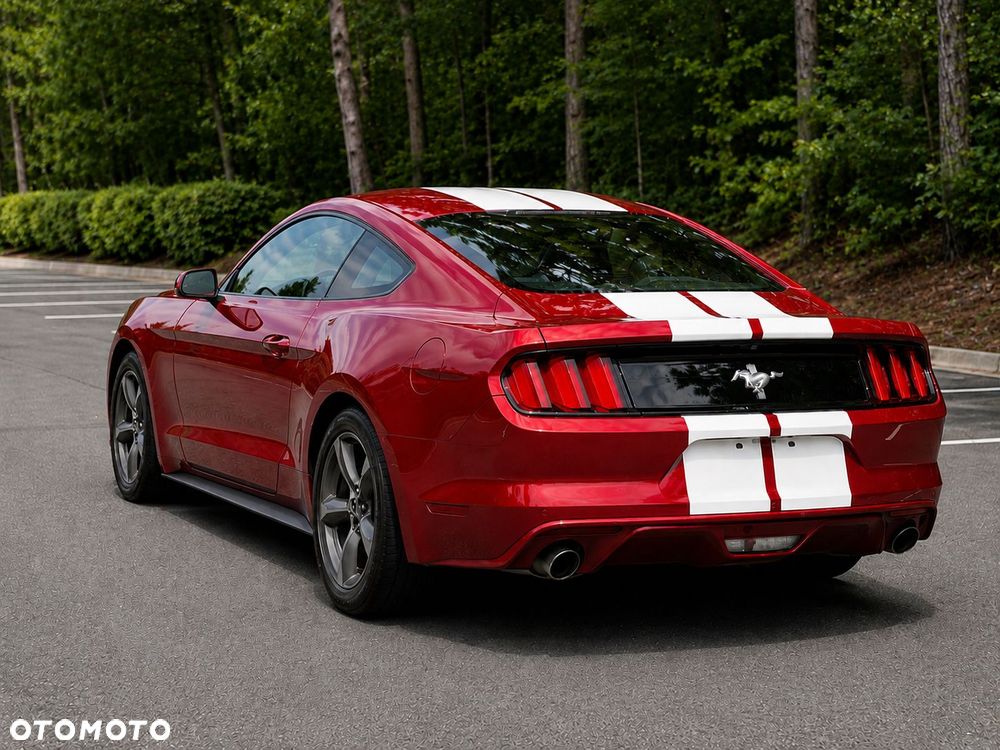 Ford Mustang 3.7 V6 Premium - 5