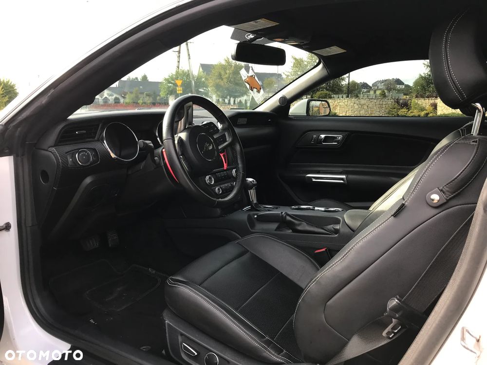 Ford Mustang - 23
