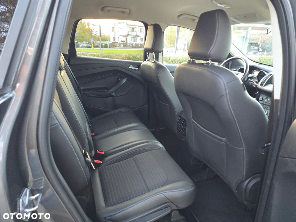Ford Kuga - 13