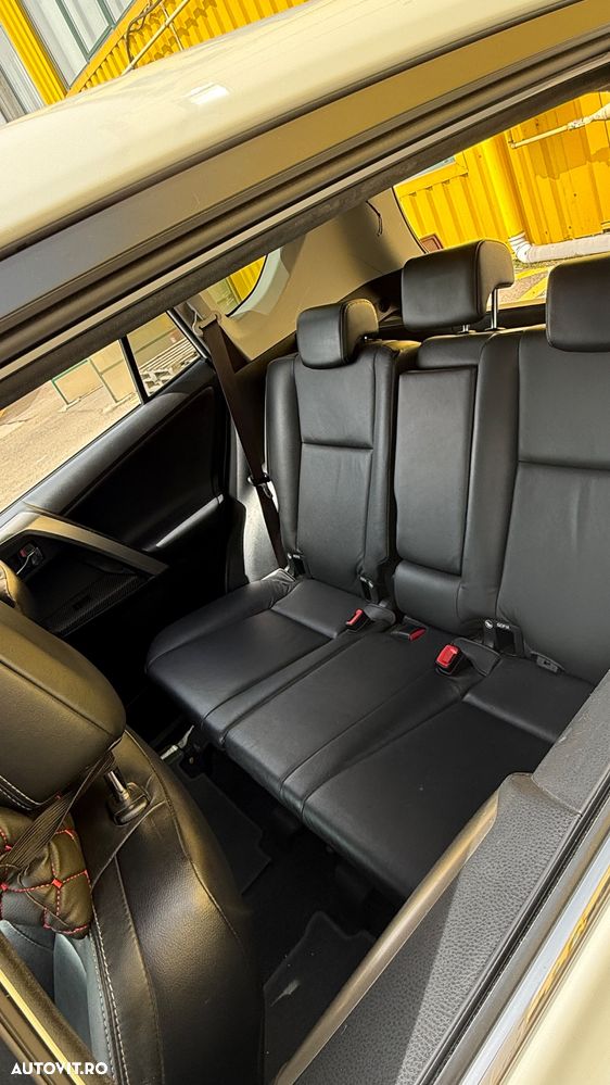 Toyota RAV4 2.2 D-4D 4x4 Automatik Edition - 12