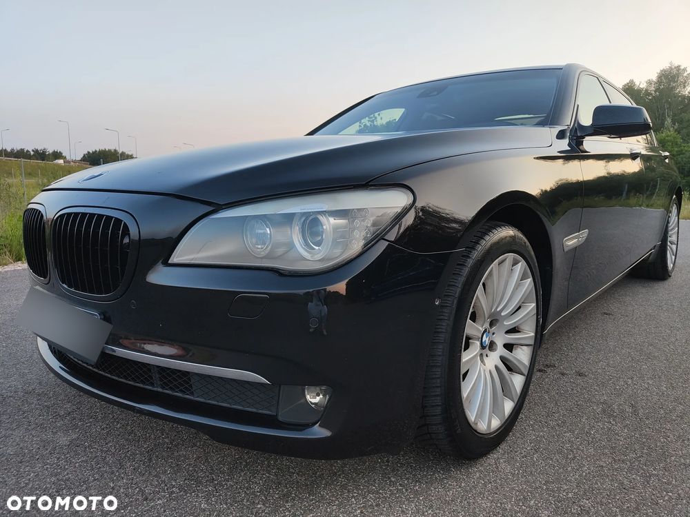 BMW Seria 7 750i L xDrive - 1