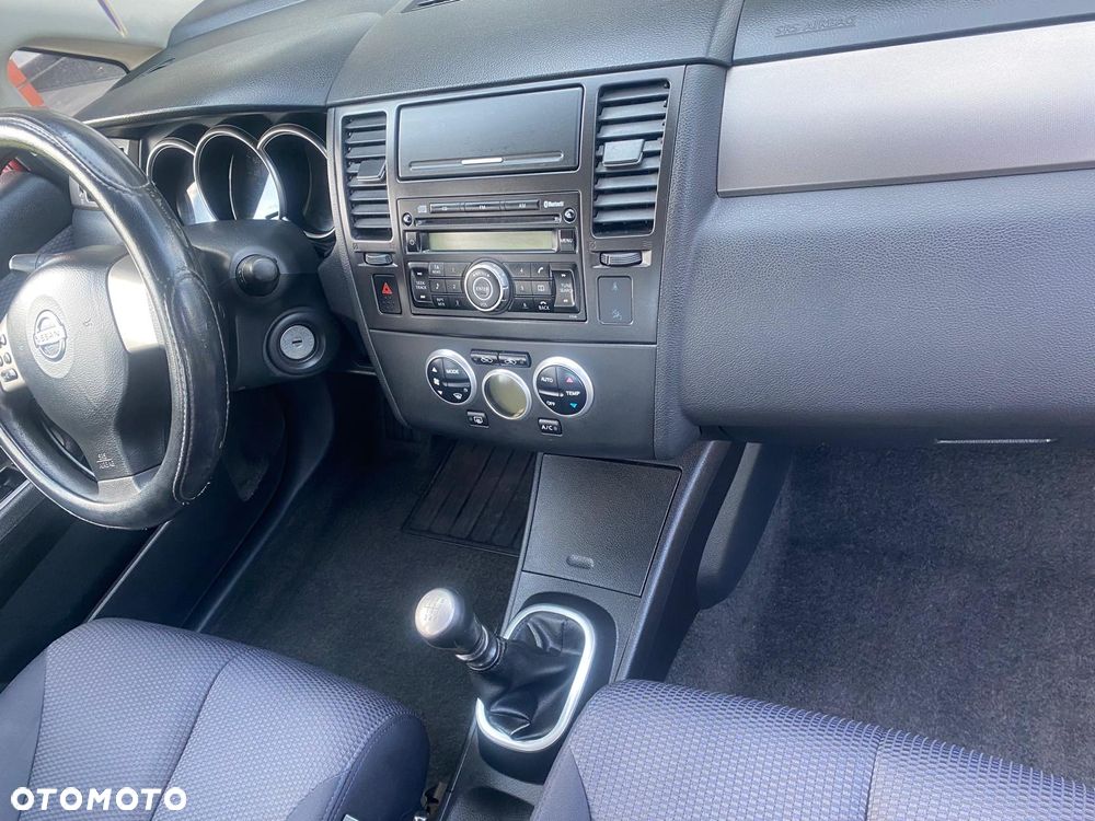 Nissan Tiida 1.8 Tekna - 5