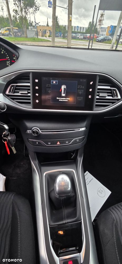 Peugeot 308 BlueHDi FAP 150 Stop & Start Allure - 28