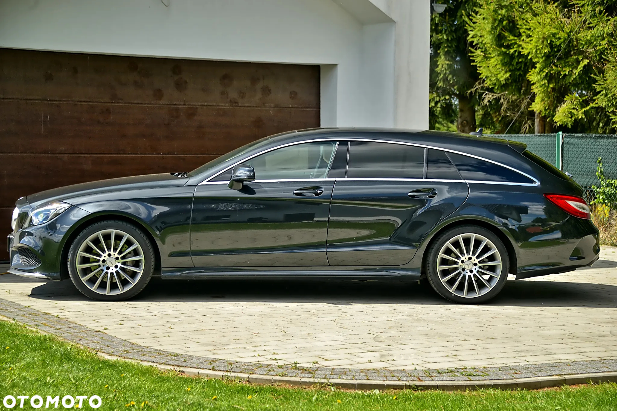 Mercedes-Benz CLS 350 d 4-Matic - 23