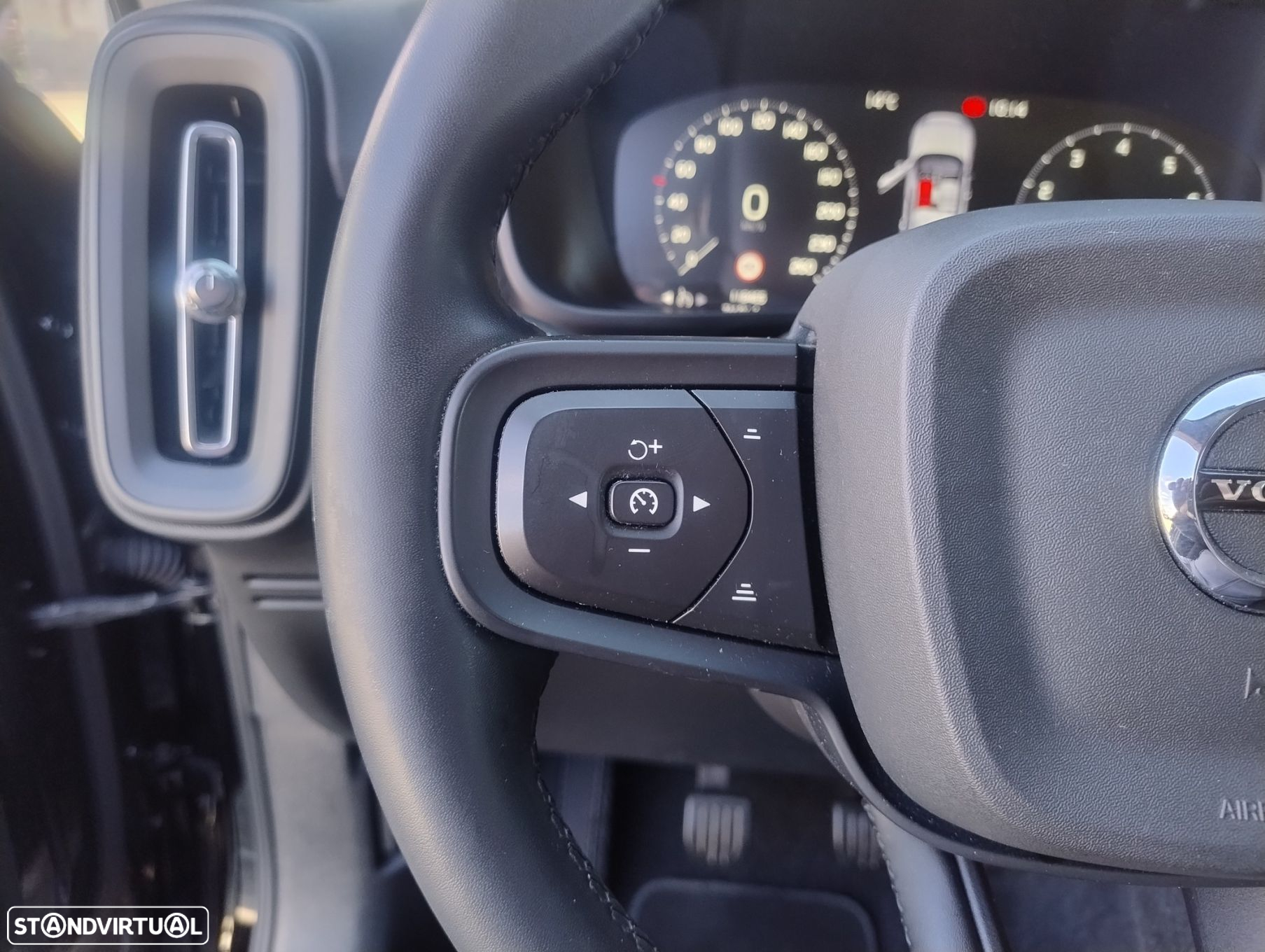 Volvo XC 40 1.5 T2 Momentum - 30