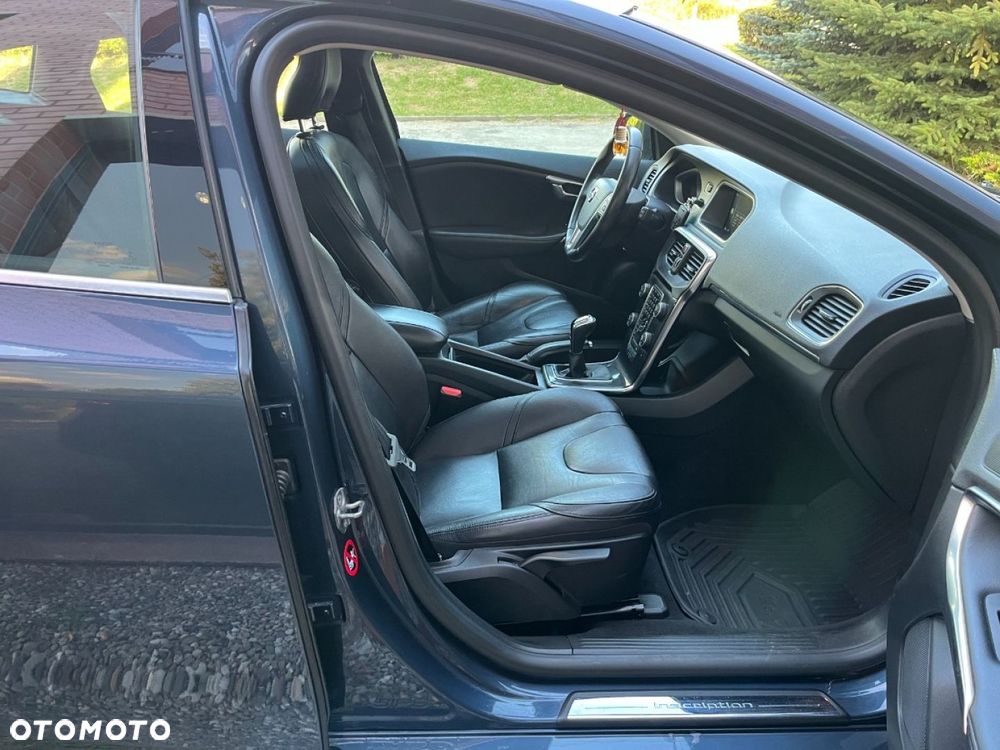 Volvo V40 D2 Inscription - 20