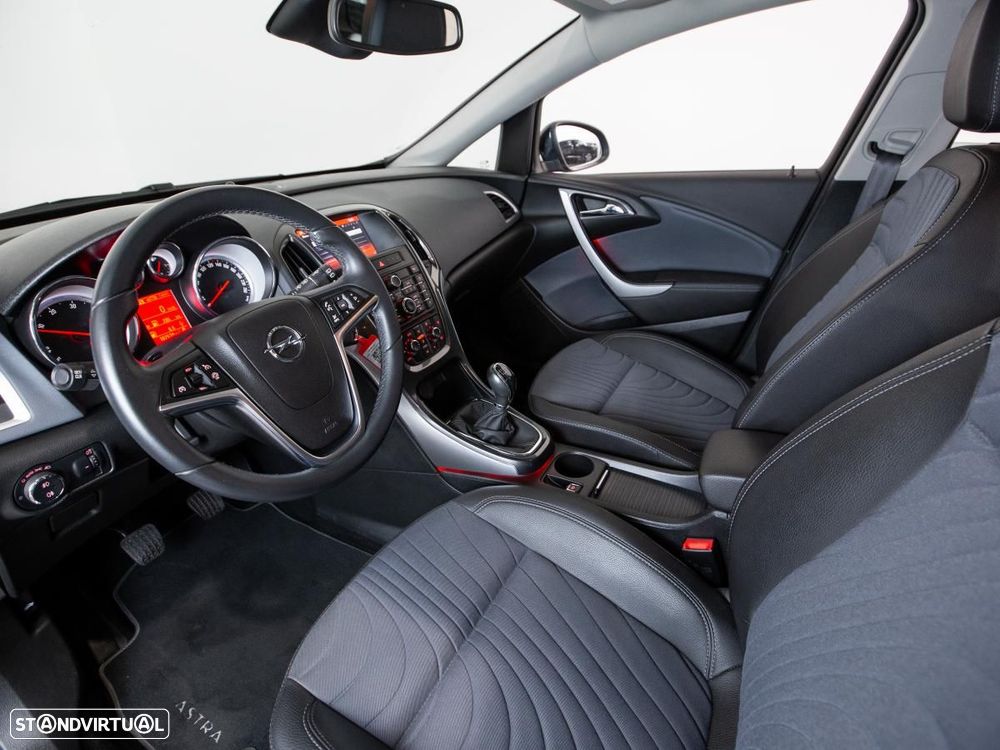 Opel Astra Sports Tourer - 7