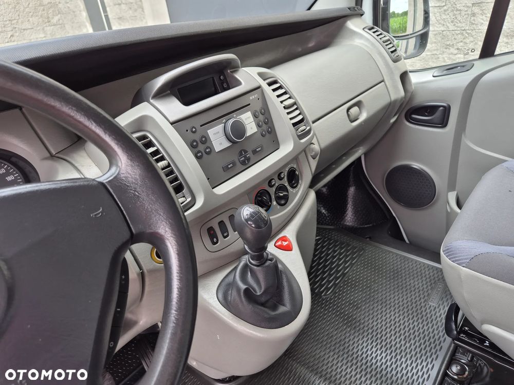 Opel Vivaro - 13