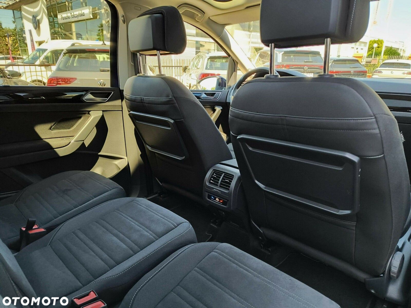 Volkswagen Touran 2.0 TDI BMT Highline DSG - 25