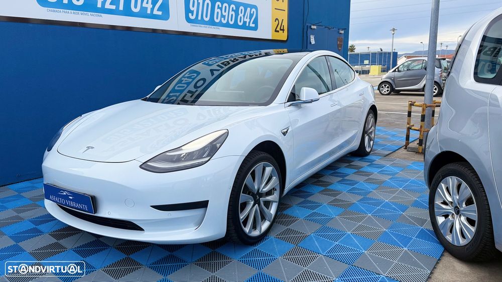 Tesla Model 3 Standard Range Plus RWD - 4