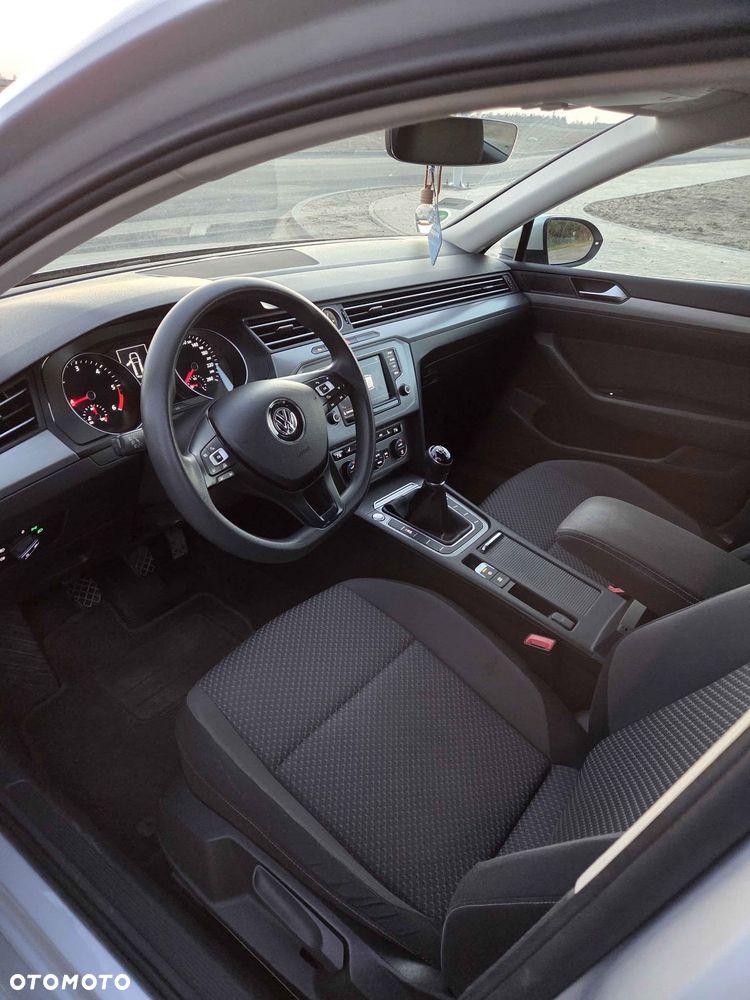 Volkswagen Passat 2.0 TDI BMT Comfortline - 6
