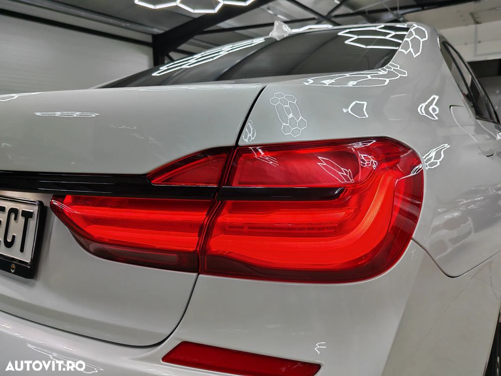 BMW Seria 7 740d xDrive - 34