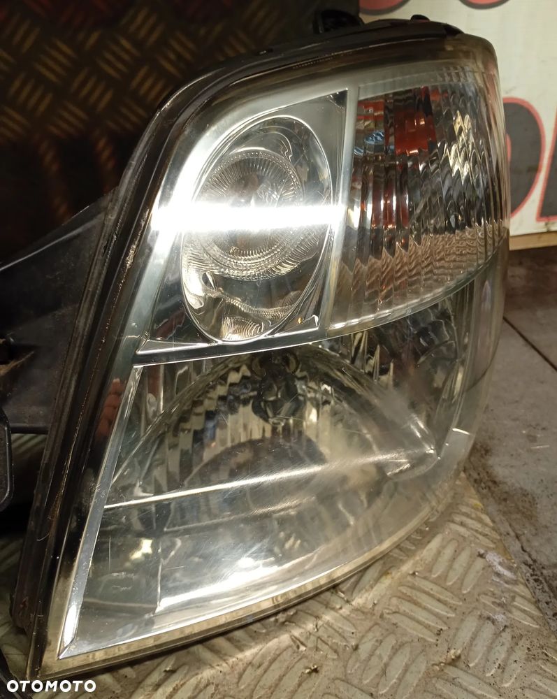 KIA PICANTO 1 I 04-11 REFLEKTOR PRAWY LEWY PRZEDNI PRZÓD DEPO - 3