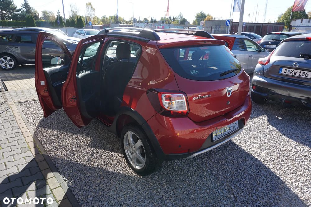 Dacia Sandero Stepway TCe 90 (S&S) Celebration - 4