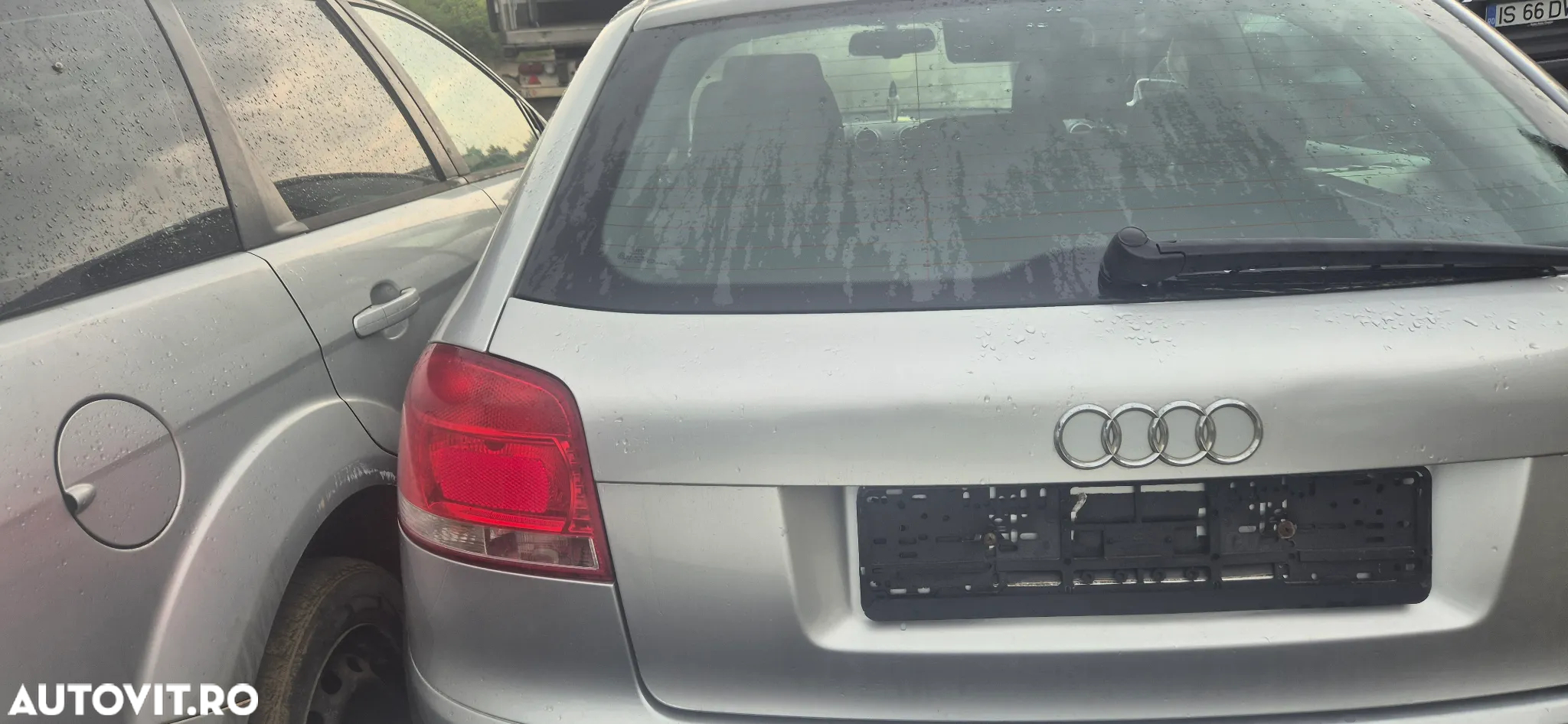 Piese auto Audi A3 8P 2 usi 2005 - 13