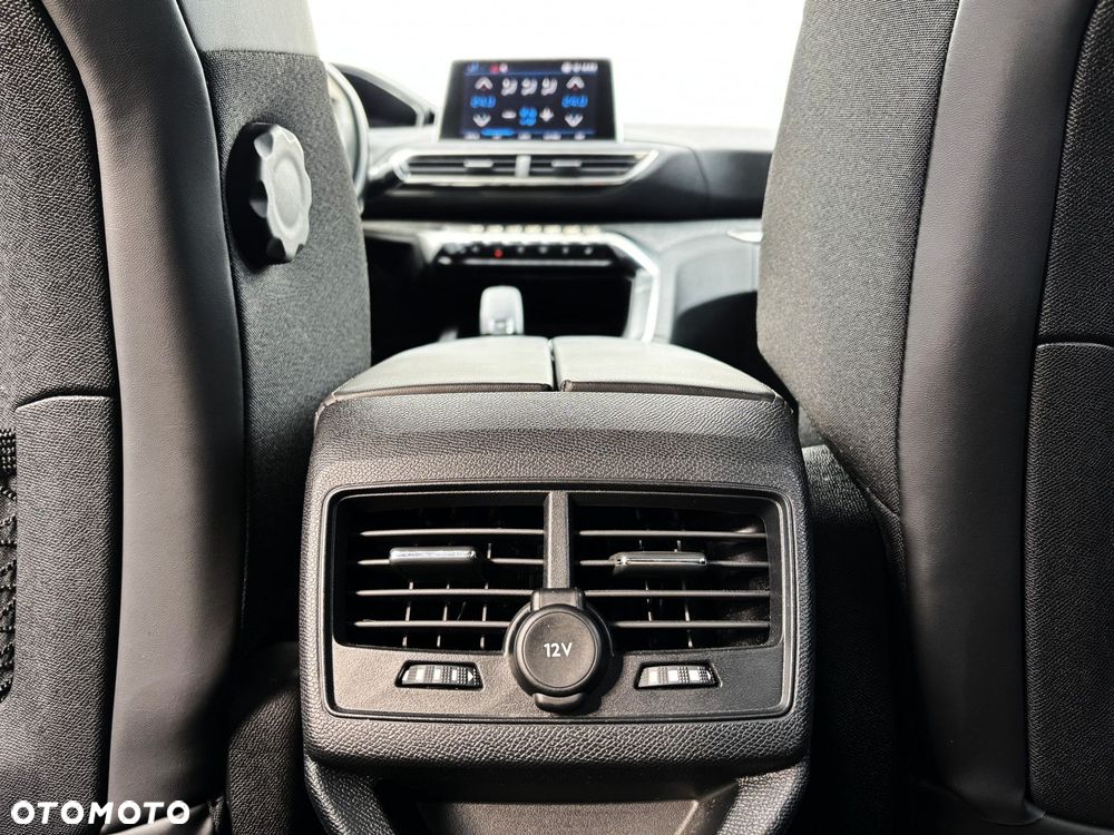 Peugeot 3008 - 22