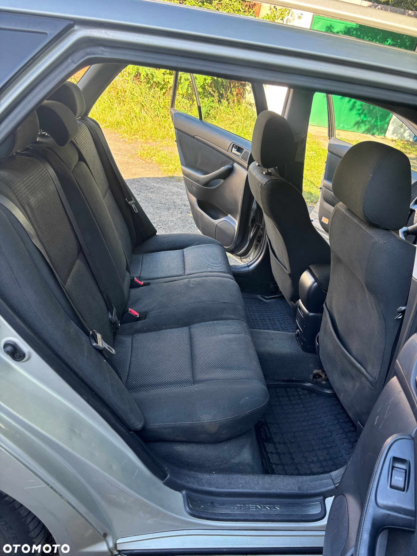 Toyota Avensis - 9