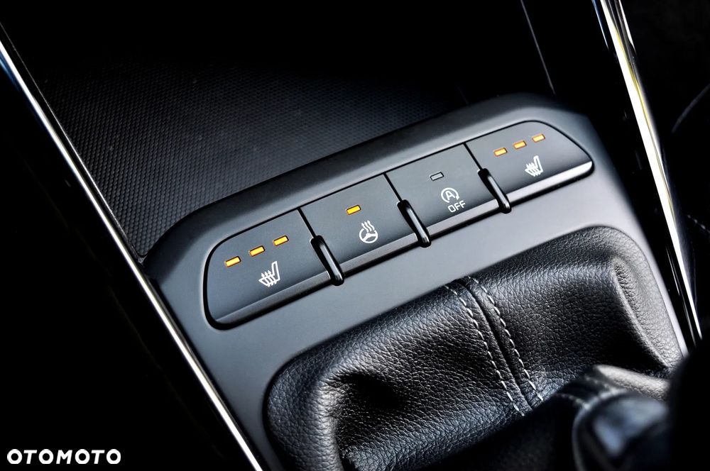 Kia Stonic 1.0 T-GDI 120 Platinum Edition - 31