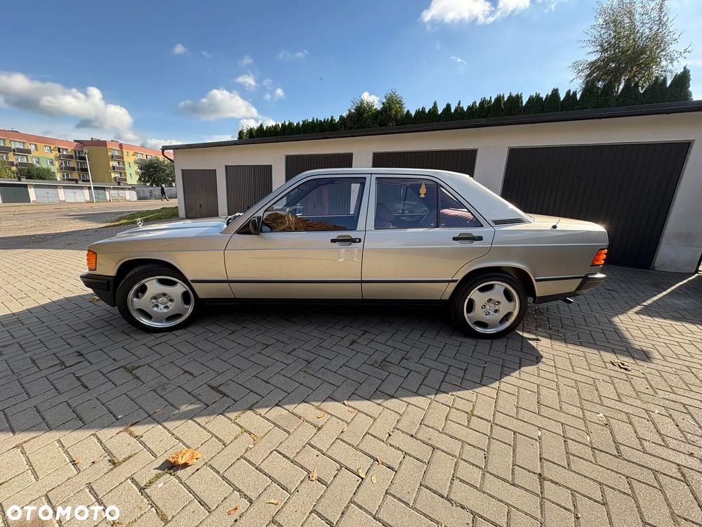 Mercedes-Benz W201