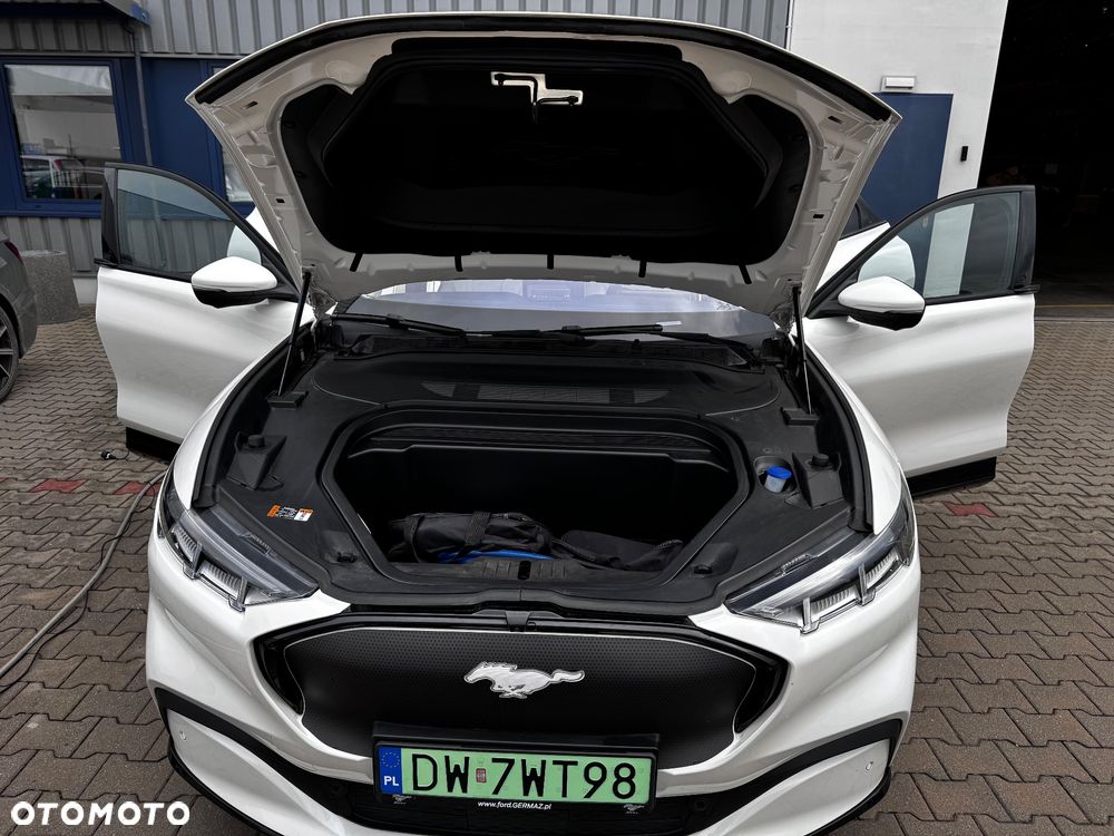 Ford Mustang Mach-E - 29