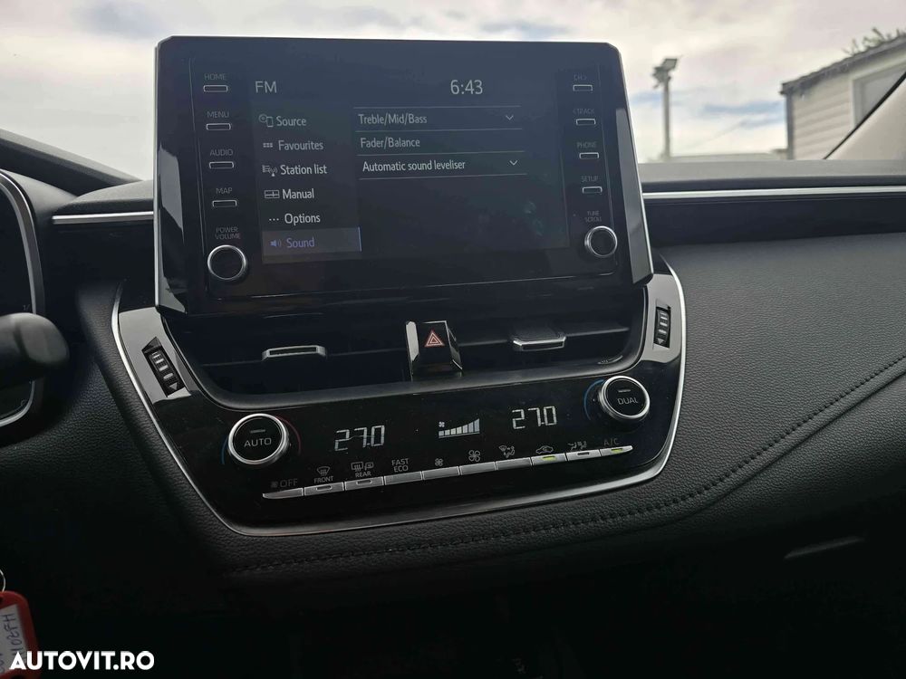 Toyota Corolla - 13
