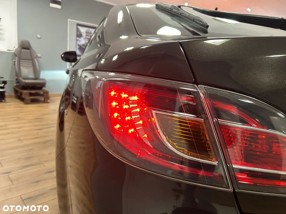 Mazda 6 2.0 Exclusive + - 15