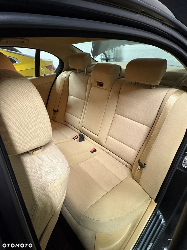 BMW Seria 5 - 29
