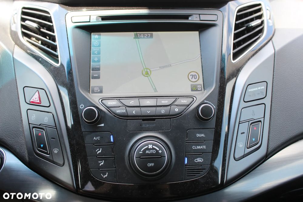 Hyundai i40 Kombi blue 1.7 CRDi DCT Premium - 25