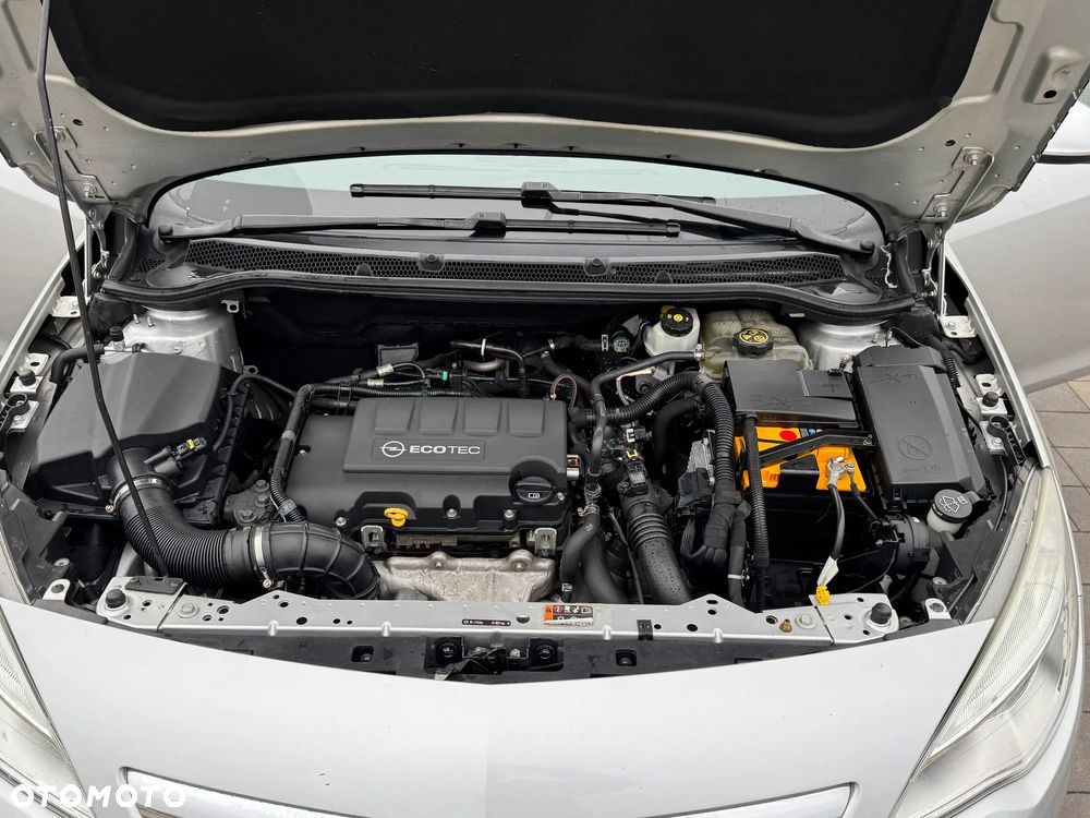 Opel Astra 1.4 T Edition 150 - 16